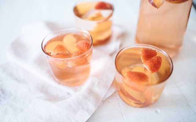 Rosé Sangria Recept | Een paar en een reserve Rosé Sangria Recept | Een paar en een reserve