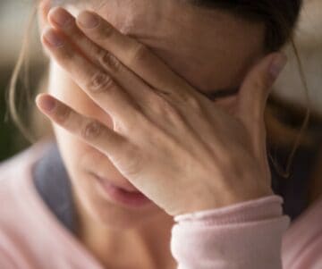 Hoofdpijn en Gerelateerde Klachten: Complete Gids voor Begrip & Oorzaken