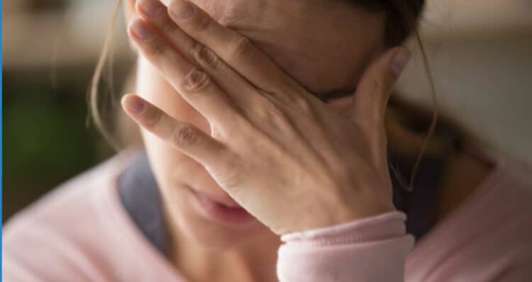 Hoofdpijn en Gerelateerde Klachten: Complete Gids voor Begrip & Oorzaken